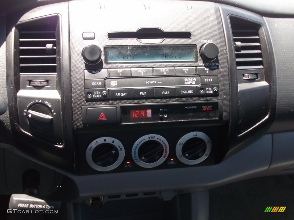 2009 Toyota Tacoma Regular Cab 4x4 Controls Photo #50705371