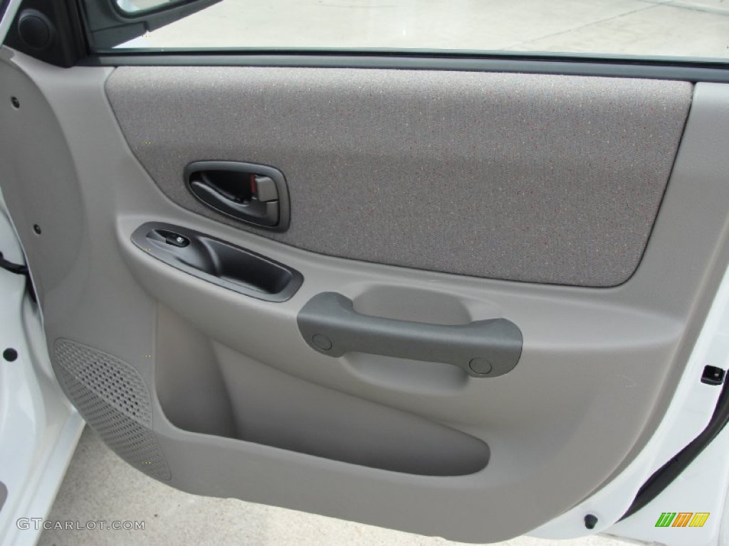 2002 Hyundai Accent GL Sedan Beige Door Panel Photo #50705500