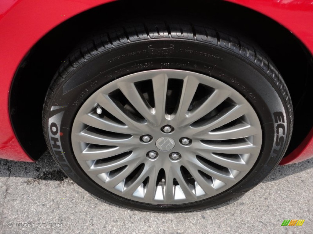 2010 Suzuki Kizashi GTS Wheel Photos