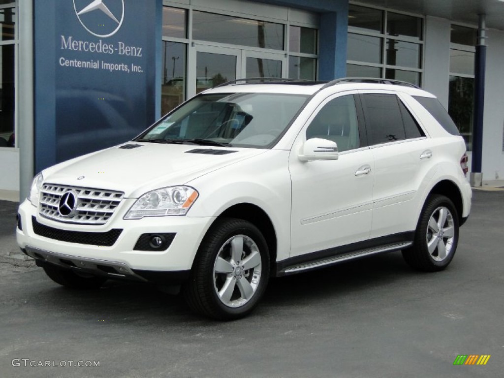 Diamond White Metallic Mercedes-Benz ML