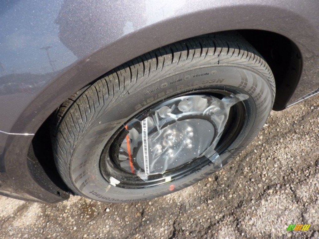 2012 Focus SE Sedan - Sterling Grey Metallic / Charcoal Black photo #9