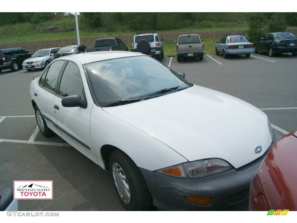 1997 Cavalier Sedan - Bright White / Graphite photo #1