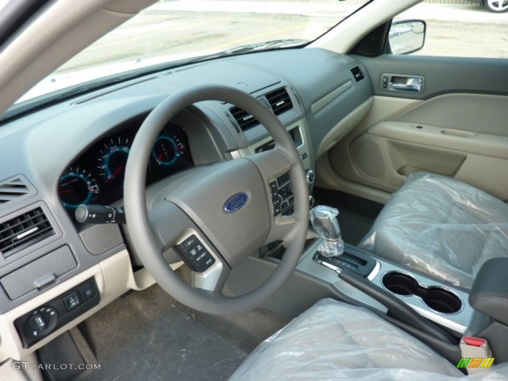 2011 Fusion SE - White Suede / Medium Light Stone photo #15