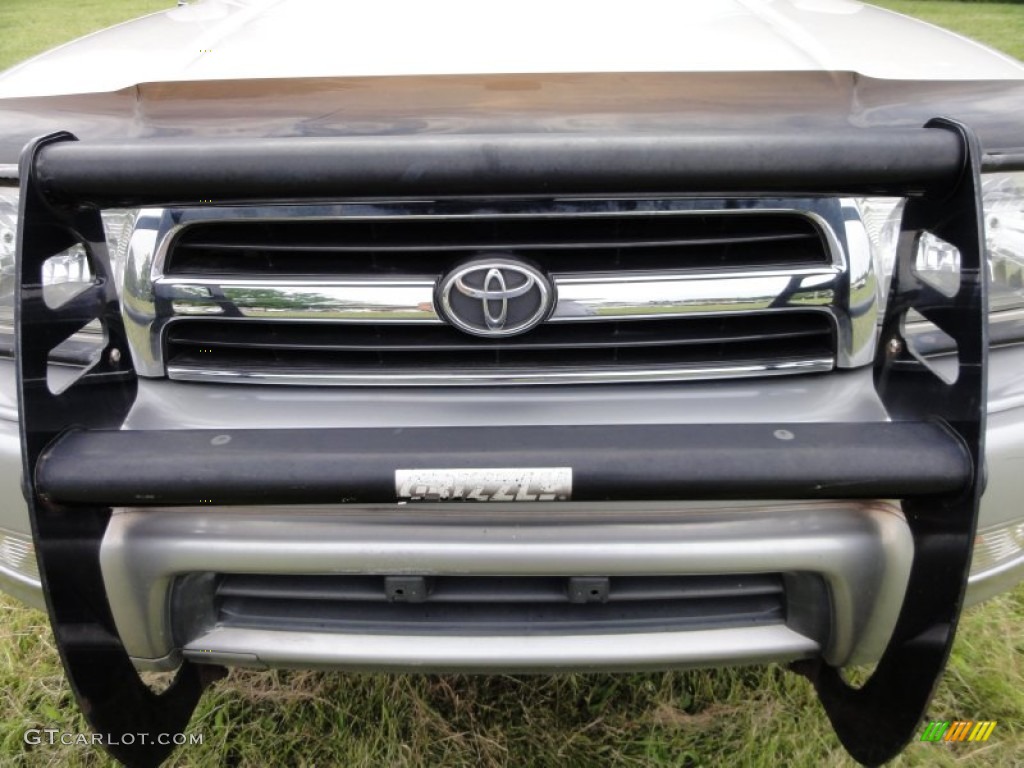 1999 4Runner Limited 4x4 - Desert Dune Metallic / Oak photo #30