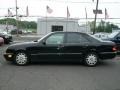 Black - E 320 Sedan Photo No. 3