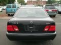 Black - E 320 Sedan Photo No. 4