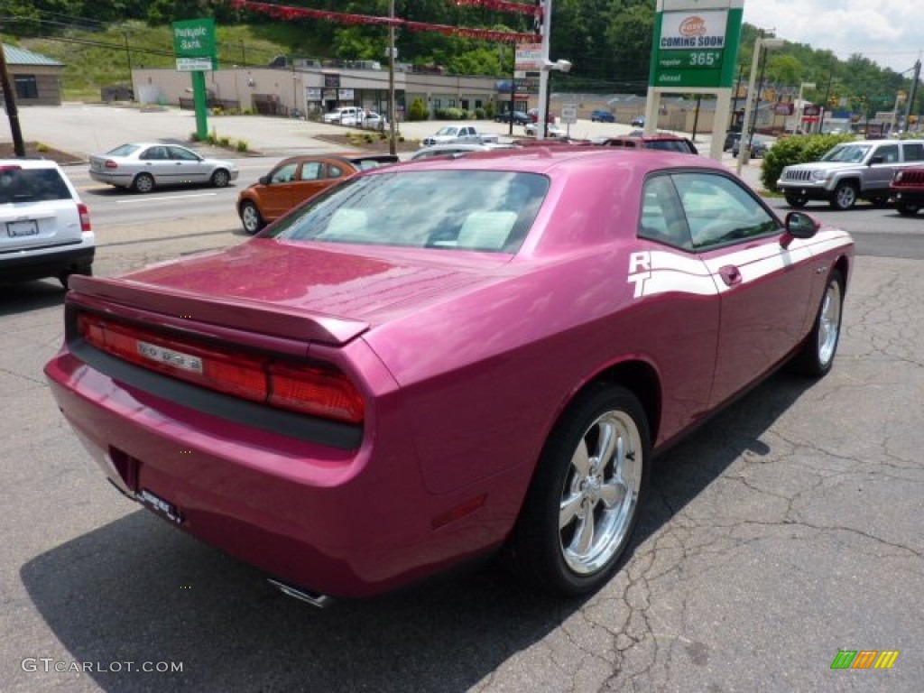 2010 Challenger R/T Classic Furious Fuchsia Edition - Furious Fuchsia / Pearl White Leather photo #5