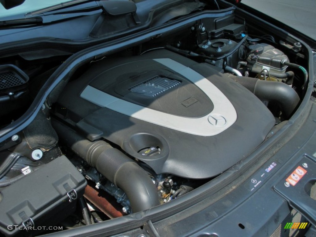 2009 Mercedes-Benz ML 550 4Matic Engine Photos
