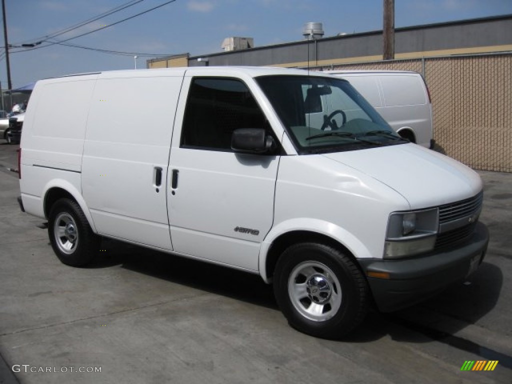 Ivory White 2001 Chevrolet Astro Commercial Van Exterior Photo #50717221