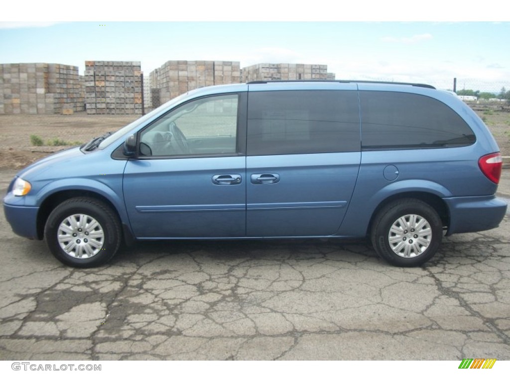 2007 Town & Country LX - Marine Blue Pearl / Medium Slate Gray photo #3