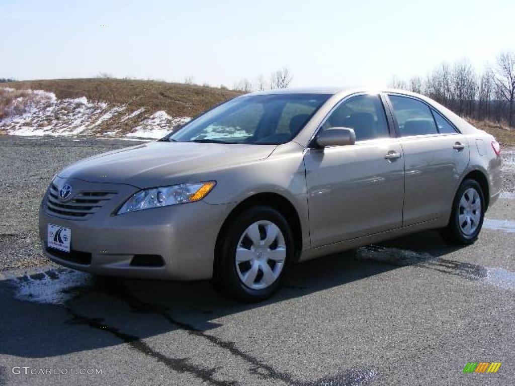 2008 Camry LE - Desert Sand Mica / Bisque photo #1