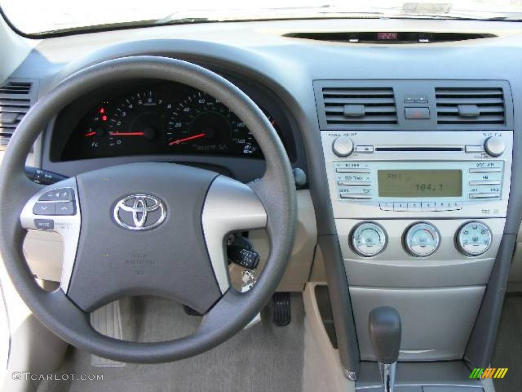 2008 Camry LE - Desert Sand Mica / Bisque photo #8