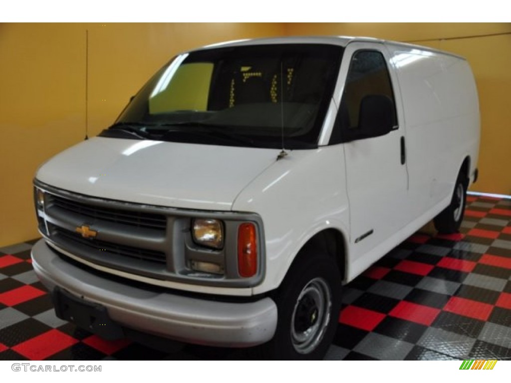2001 Express 2500 Cargo Van - White / Medium Gray photo #2