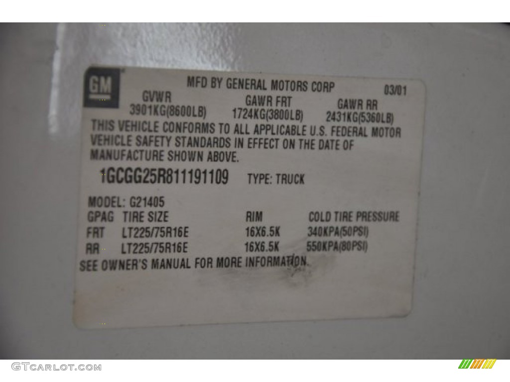 2001 Express 2500 Cargo Van - White / Medium Gray photo #8