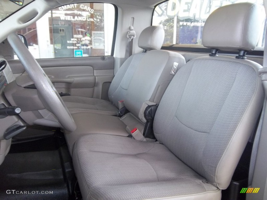 2005 Ram 1500 ST Regular Cab - Bright White / Taupe photo #18