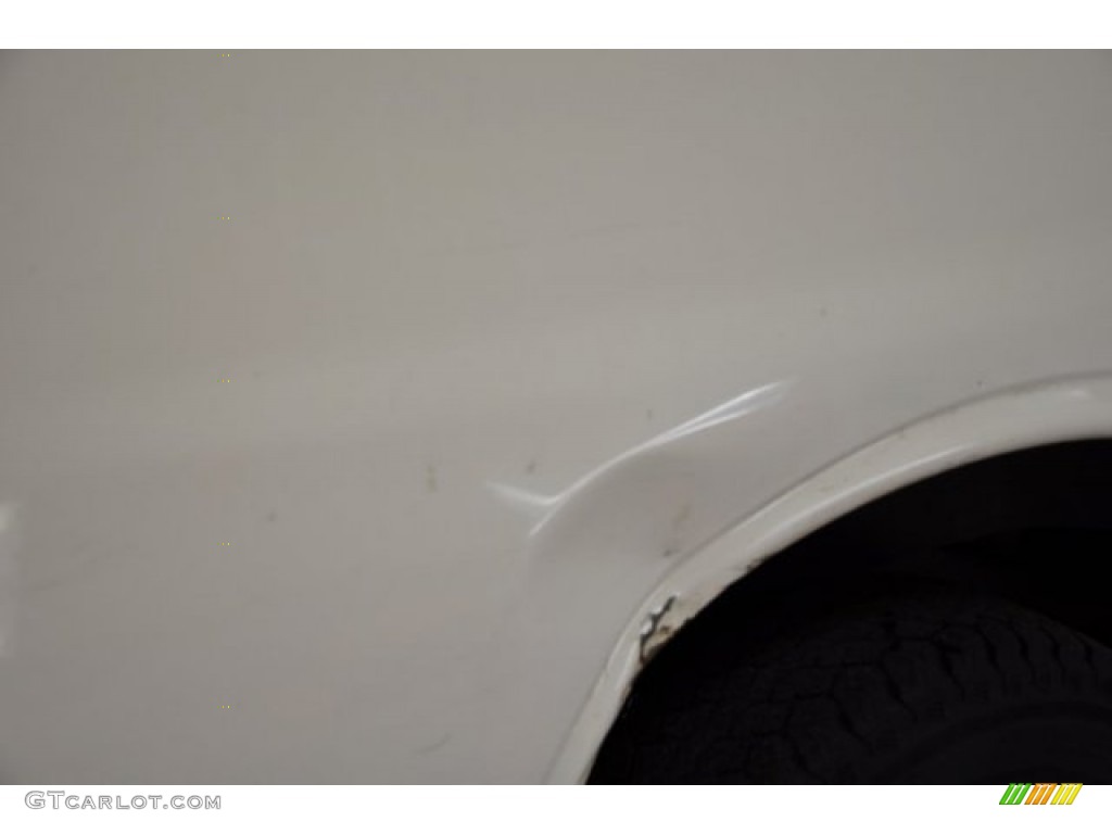 2001 Express 2500 Cargo Van - White / Medium Gray photo #23
