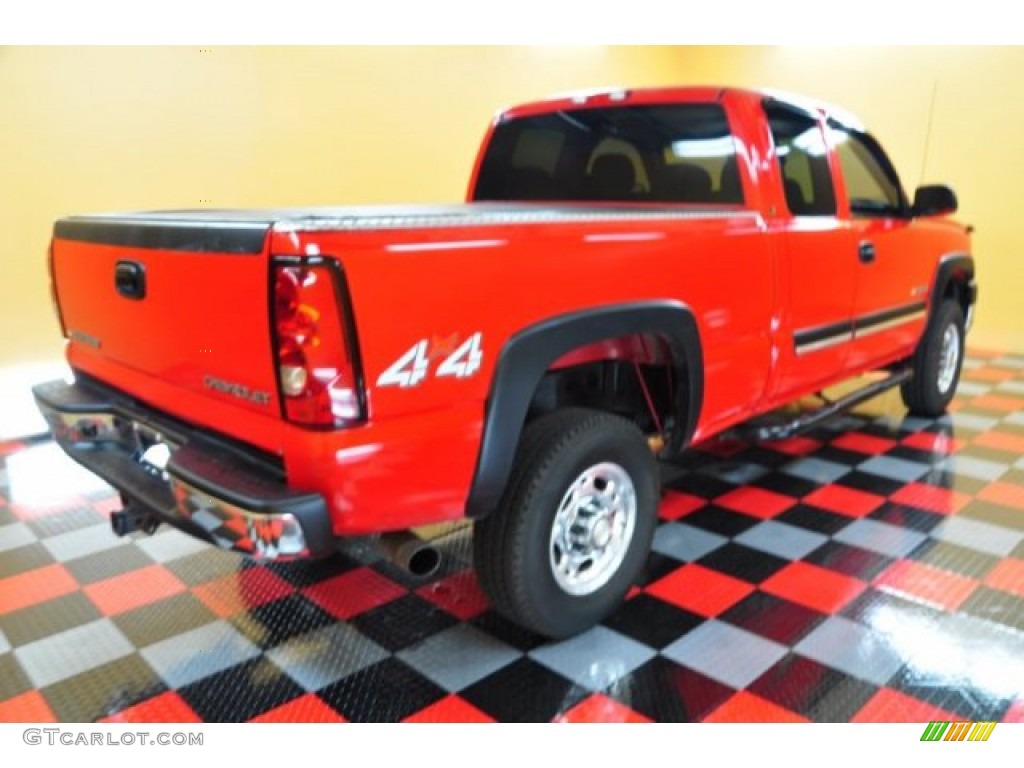 2004 Silverado 2500HD LT Extended Cab 4x4 - Victory Red / Dark Charcoal photo #4