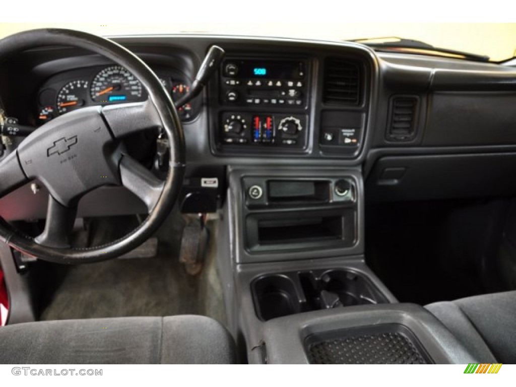 2004 Silverado 2500HD LT Extended Cab 4x4 - Victory Red / Dark Charcoal photo #5