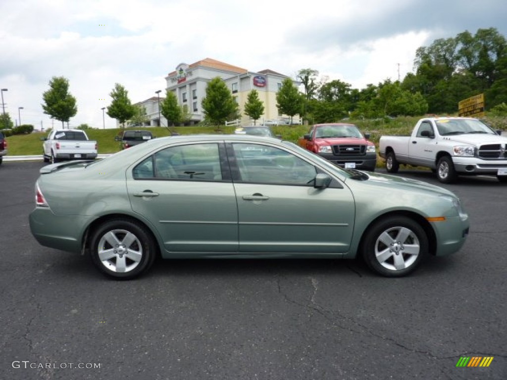 2008 Fusion SE V6 - Moss Green Metallic / Camel photo #5