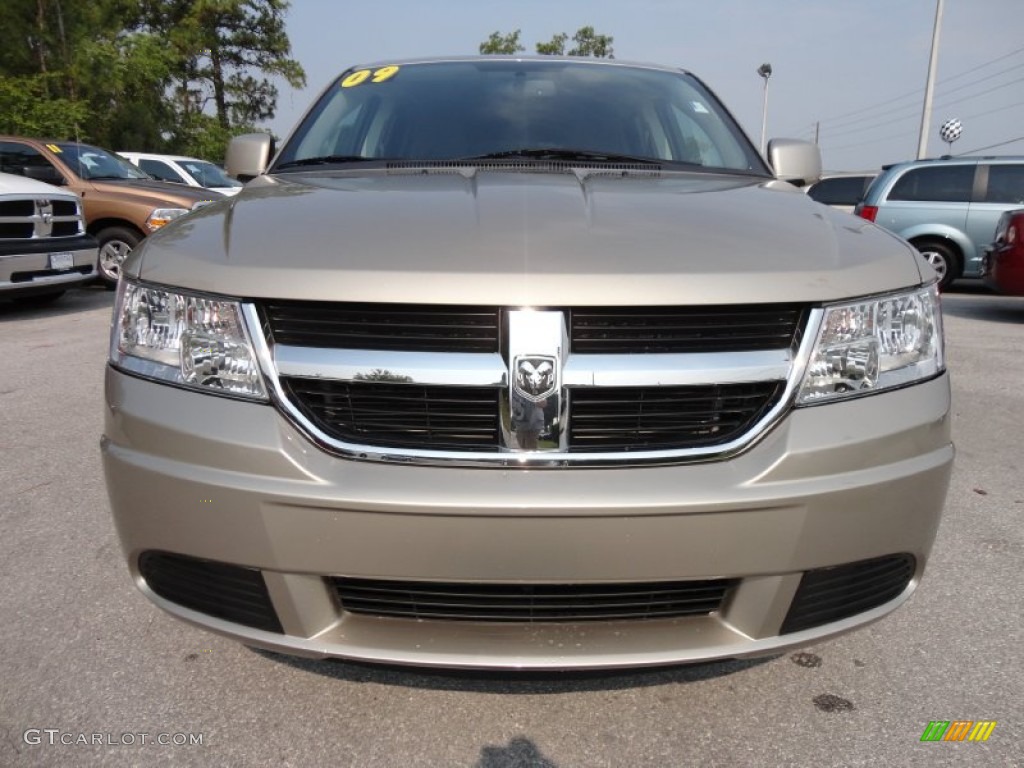 Light Sandstone Metallic 2009 Dodge Journey SXT Exterior Photo #50725167