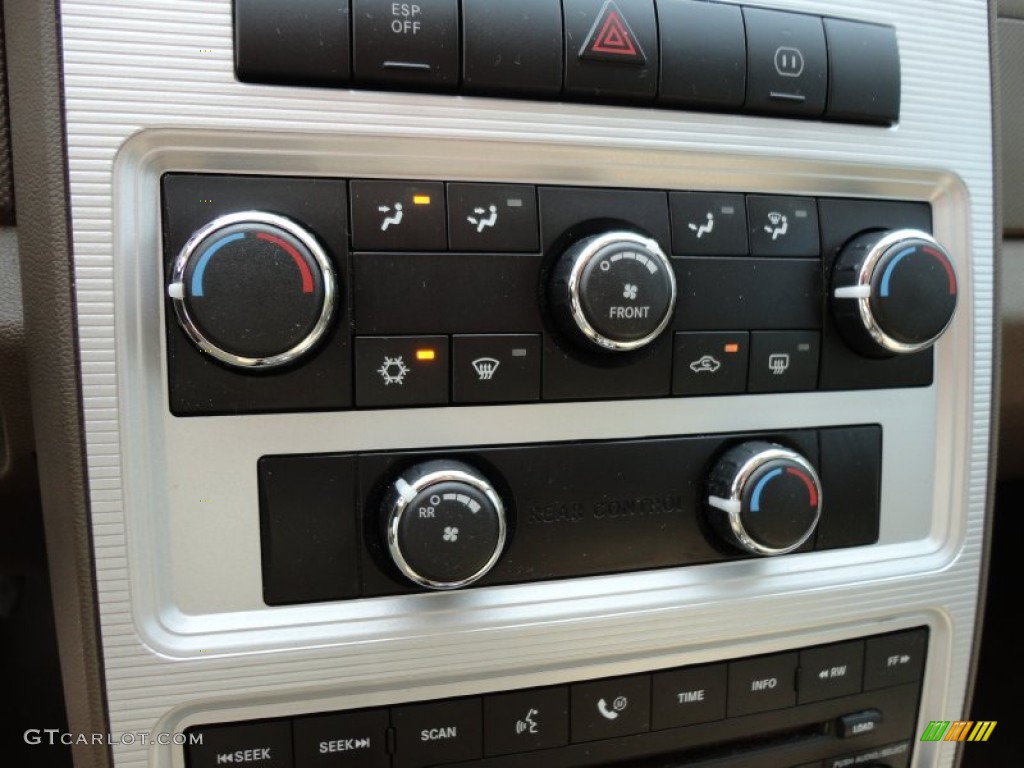 2009 Dodge Journey SXT Controls Photo #50725320