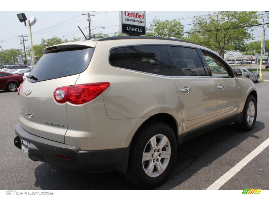 2009 Traverse LT AWD - Gold Mist Metallic / Cashmere/Dark Gray photo #6