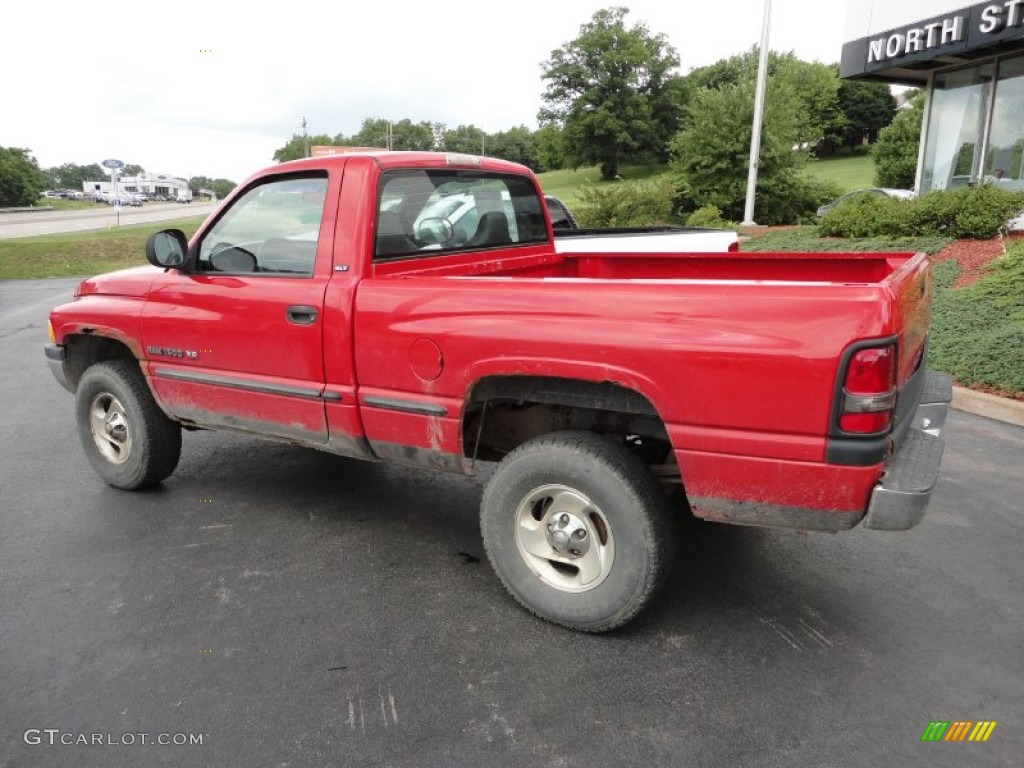 1999 Ram 1500 SLT Regular Cab 4x4 - Flame Red / Agate Black photo #3