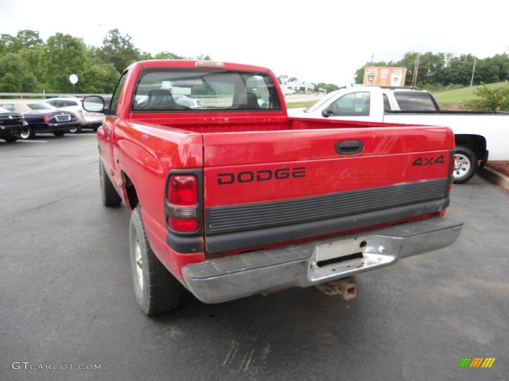 1999 Ram 1500 SLT Regular Cab 4x4 - Flame Red / Agate Black photo #4