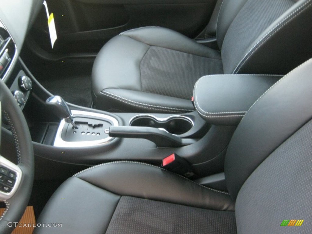 Black Interior 2011 Chrysler 200 S Photo #50732049
