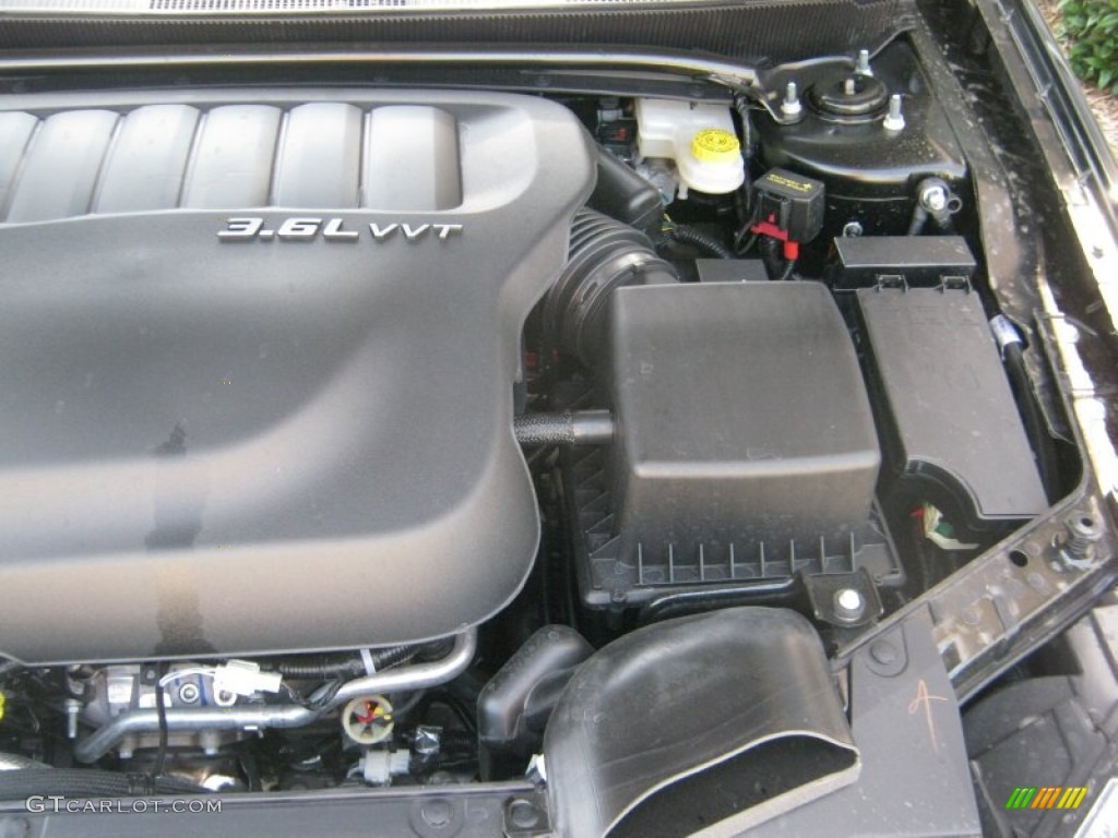 2011 Chrysler 200 S 3.6 Liter DOHC 24-Valve VVT Pentastar V6 Engine Photo #50732217