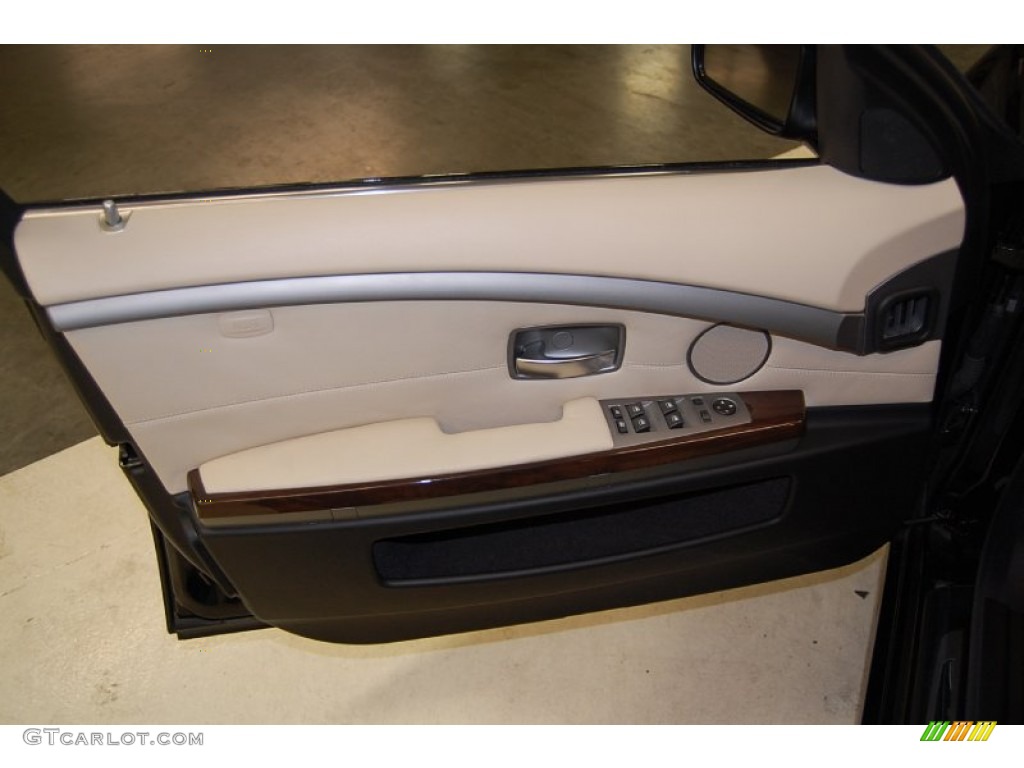 2007 BMW 7 Series 750i Sedan Cream Beige Door Panel Photo #50732379