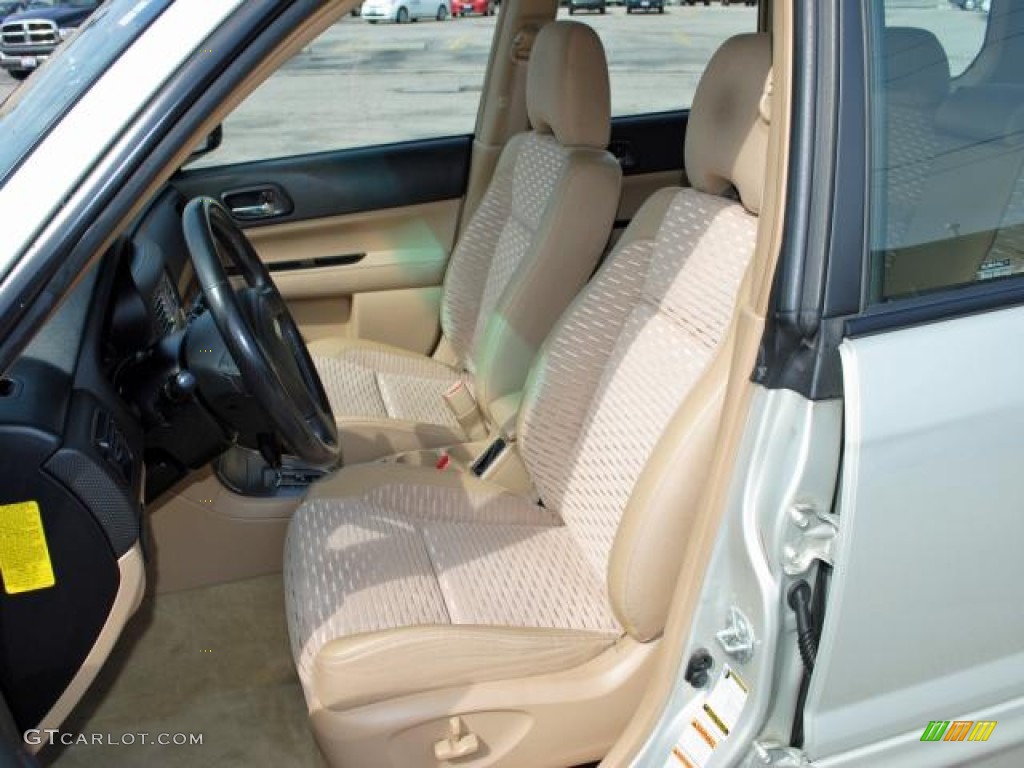 Beige Interior 2005 Subaru Forester 2.5 XS Photo #50734077
