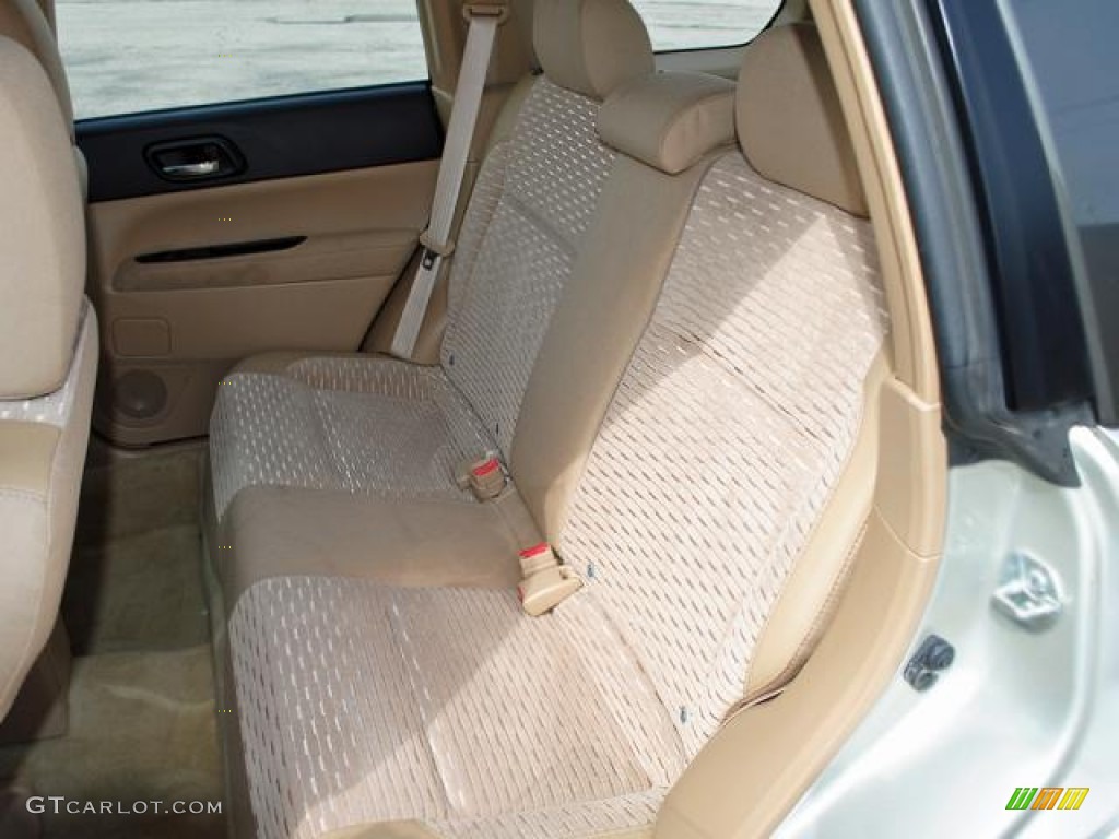 2005 Subaru Forester 2.5 XS interior Photo #50734107