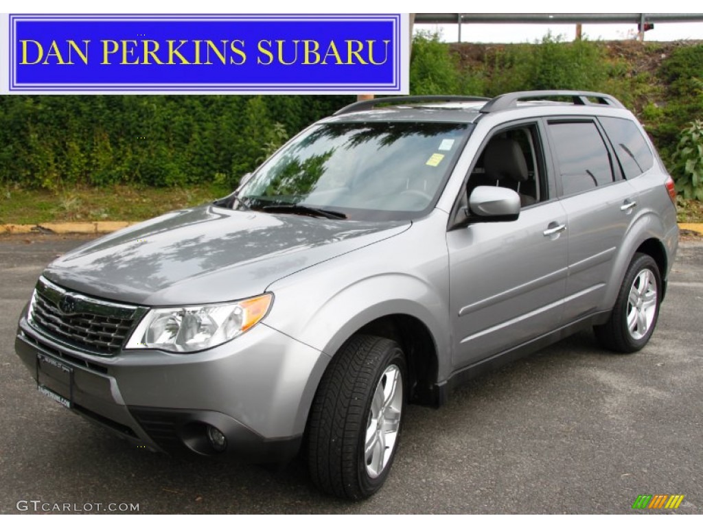 2009 Forester 2.5 X Limited - Spark Silver Metallic / Platinum photo #1