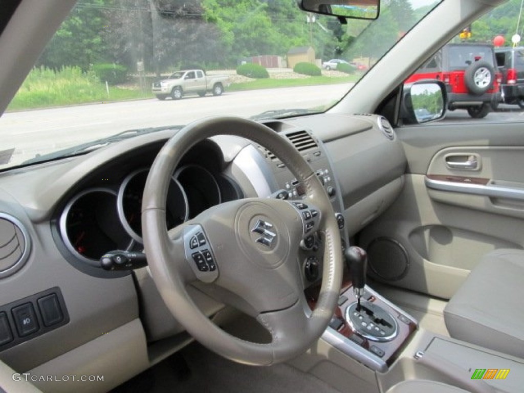Beige Interior 2008 Suzuki Grand Vitara Luxury 4x4 Photo #50737617