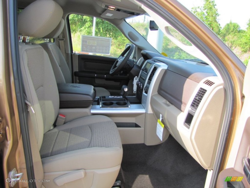 2011 Ram 1500 Big Horn Crew Cab - Saddle Brown Pearl / Light Pebble Beige/Bark Brown photo #10