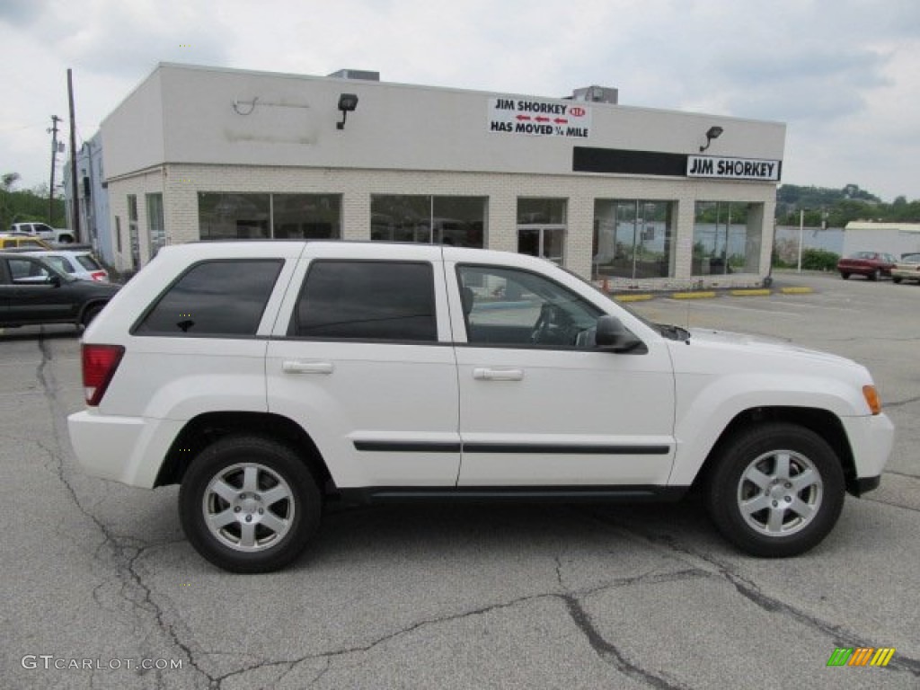 2008 Grand Cherokee Laredo 4x4 - Stone White / Dark Slate Gray/Light Graystone photo #2