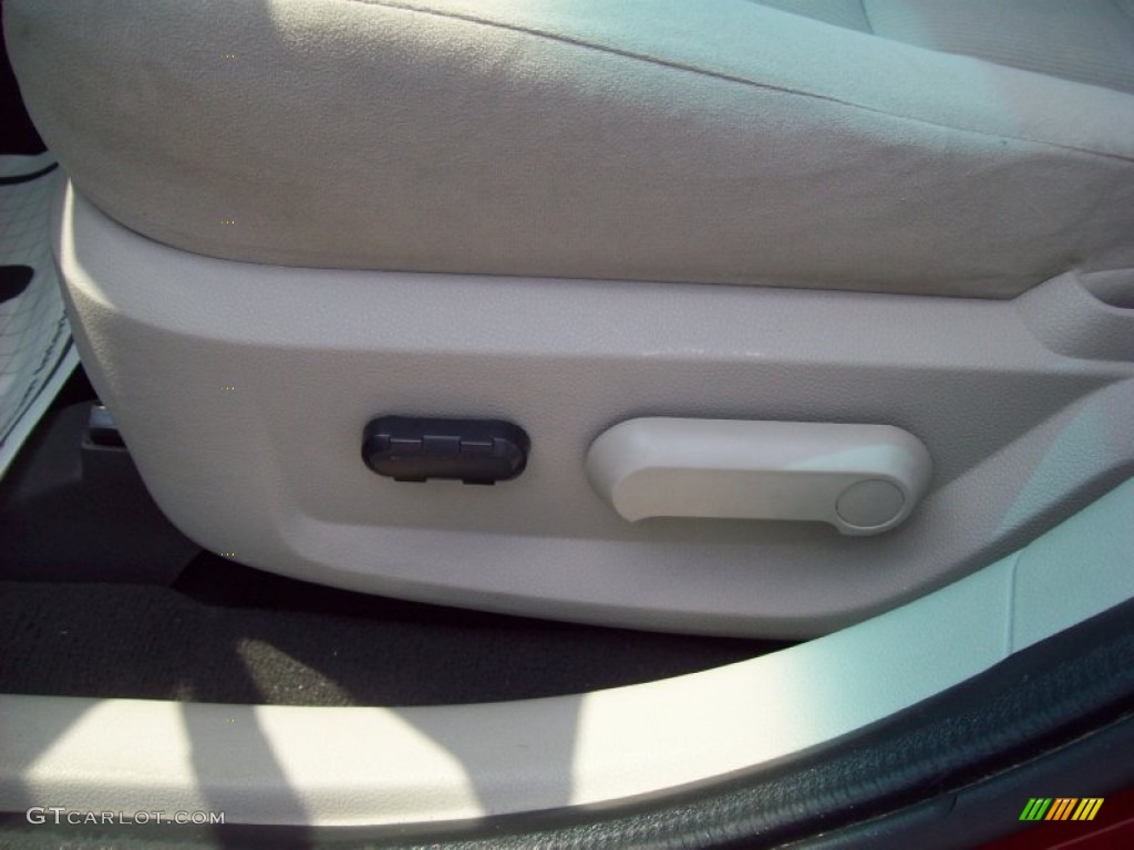 2009 Taurus SE - Sangria Red Metallic / Medium Light Stone photo #10