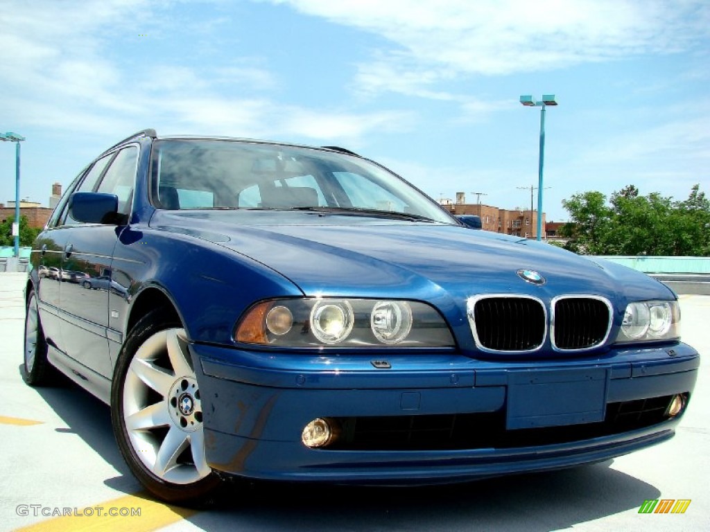 Topaz Blue Metallic BMW 5 Series