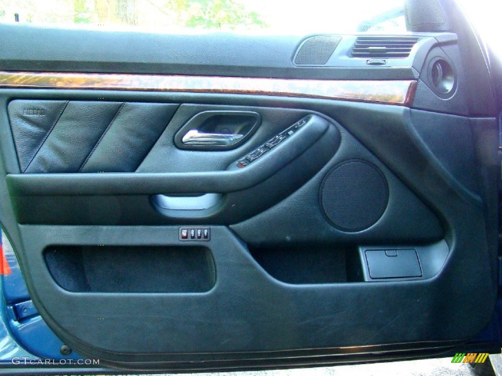 2002 BMW 5 Series 525i Wagon Black Door Panel Photo #50747676