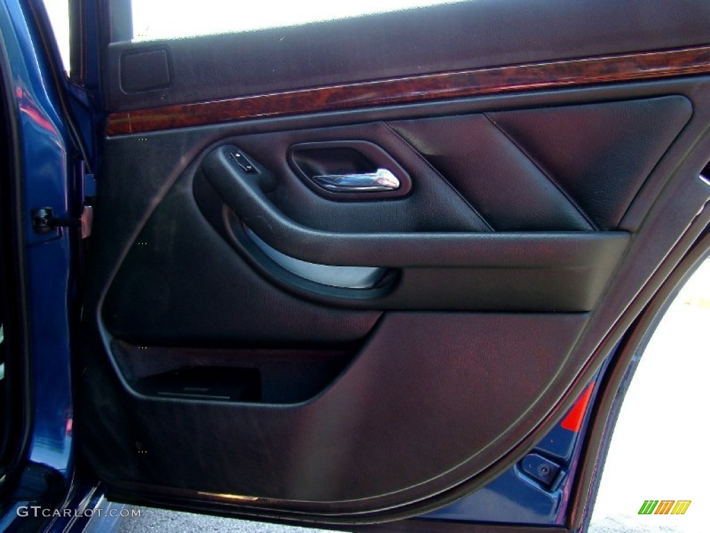 2002 BMW 5 Series 525i Wagon Black Door Panel Photo #50747904