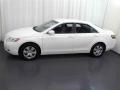 Super White - Camry LE Photo No. 17