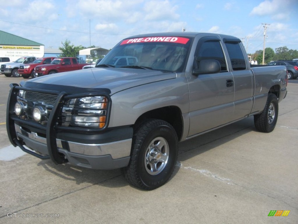 2003 Silverado 1500 Extended Cab 4x4 - Light Pewter Metallic / Dark Charcoal photo #3