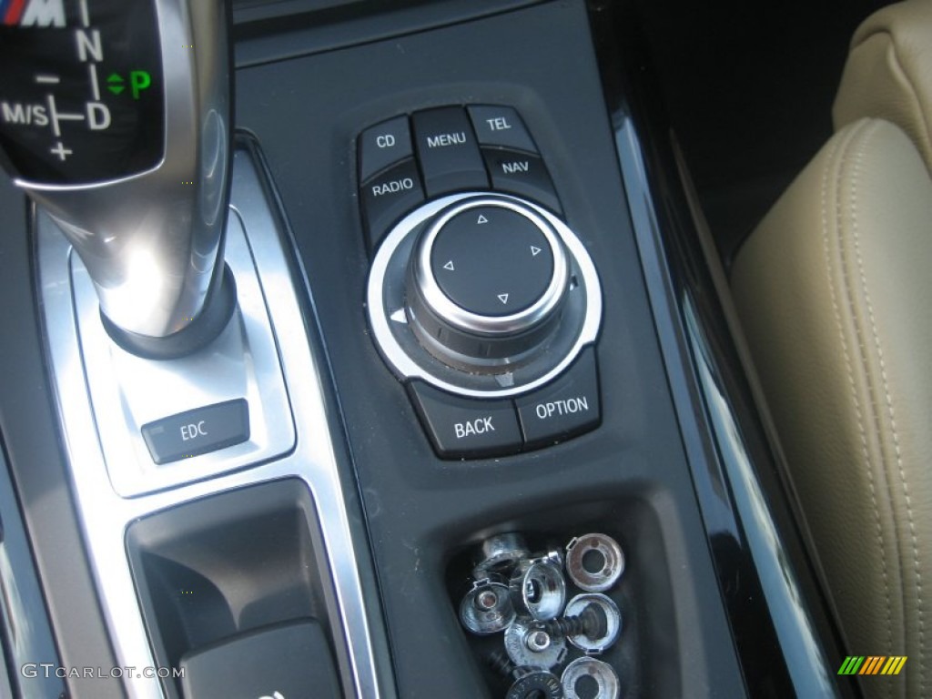 2011 BMW X6 M M xDrive Controls Photo #50755143