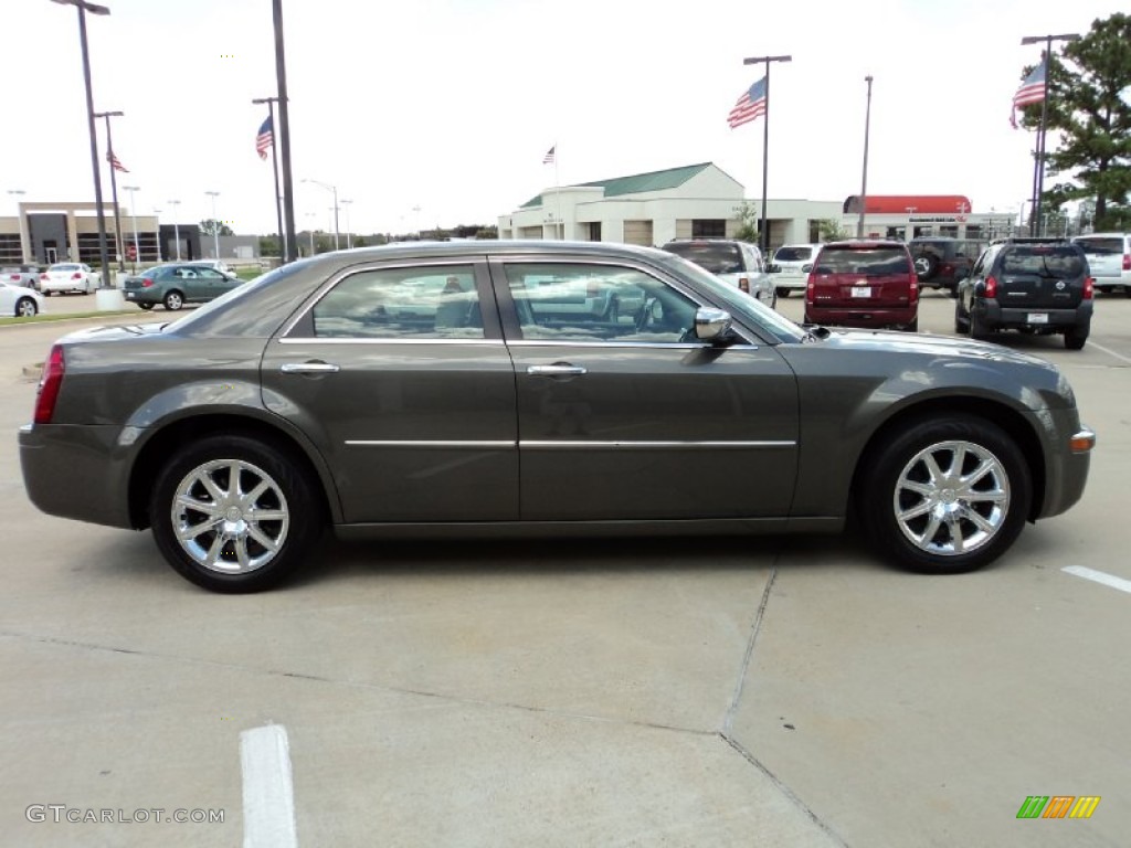 Dark Titanium Metallic 2010 Chrysler 300 Limited Exterior Photo #50755257