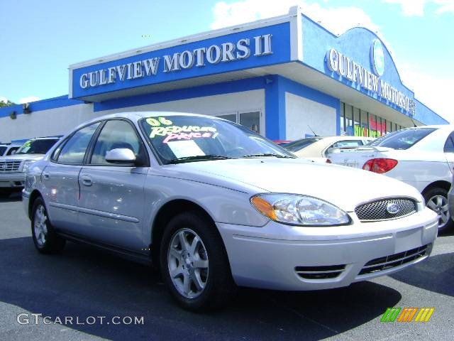 2006 Taurus SEL - Silver Frost Metallic / Medium/Dark Flint Grey photo #1