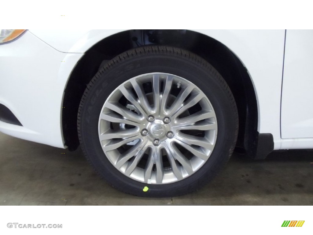 2011 Chrysler 200 Limited Convertible Wheel Photo #50756997