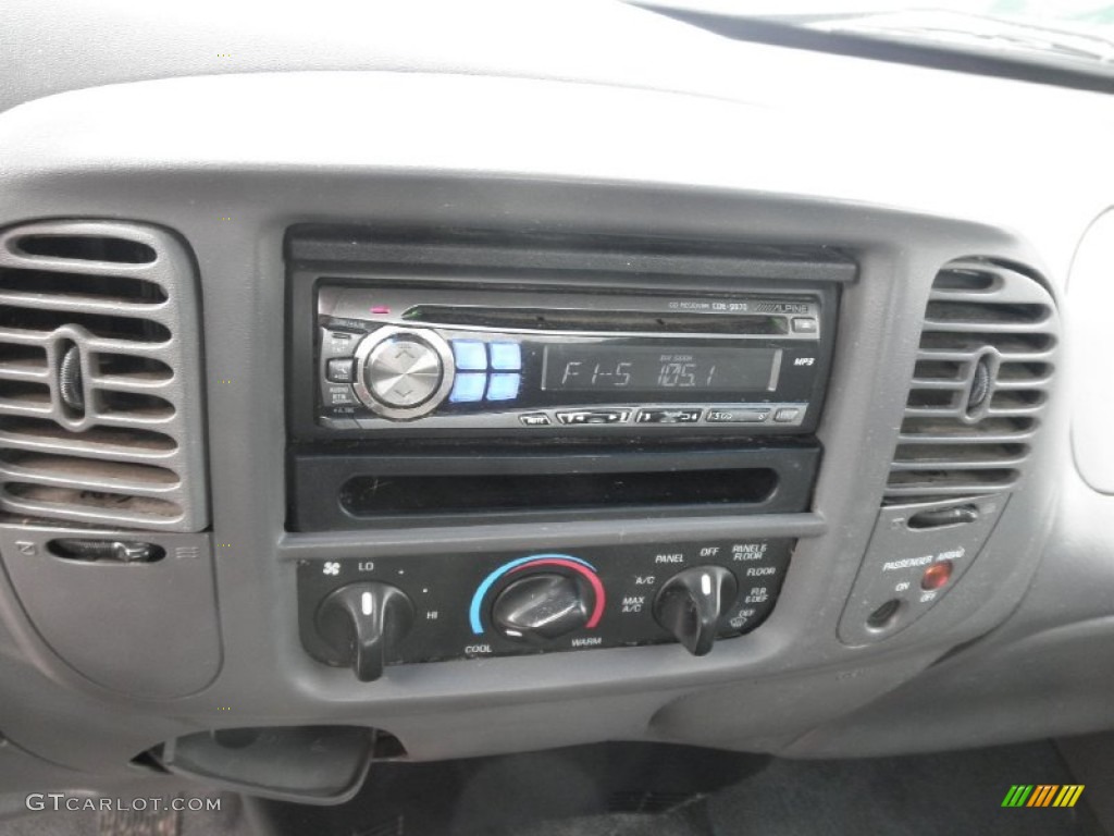 2003 F150 XLT SuperCab - Toreador Red Metallic / Medium Graphite Grey photo #7