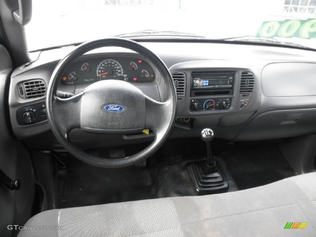 2003 Ford F150 XLT SuperCab Medium Graphite Grey Dashboard Photo #50758707