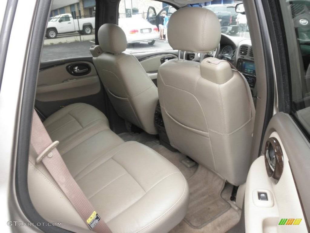 Cashmere Interior 2005 Buick Rainier CXL AWD Photo #50759110